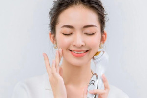 Dùng máy đẩy tinh chất hàng ngày có tốt không?