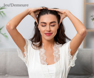 Cách massage da đầu để kích thích mọc tóc tại nhà.