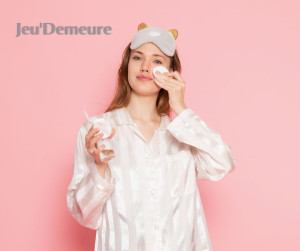 Tẩy trang trước khi đi ngủ muộn có nên bỏ qua?