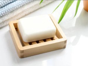 Đi du lịch quên sữa rửa mặt có nên dùng xà bông cục thay thế không?