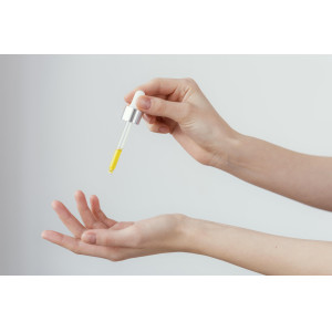 Peel da có dùng chung với serum vitamin C được không?